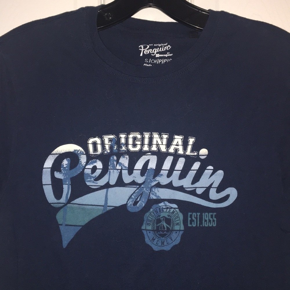 Genuine penguin tee. EUC!